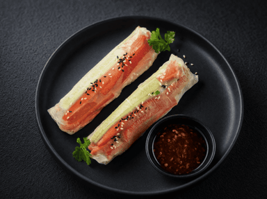 Spring roll cu legume cu sos chili dulce